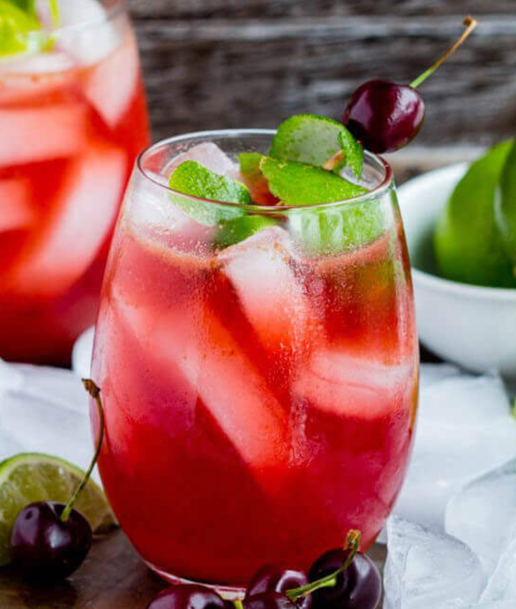 Receipt: 100ml of cherry juice, 50ml sparkling water, 1 tsp lime juice, a couple of mint leaves. Mix together and enjoy.